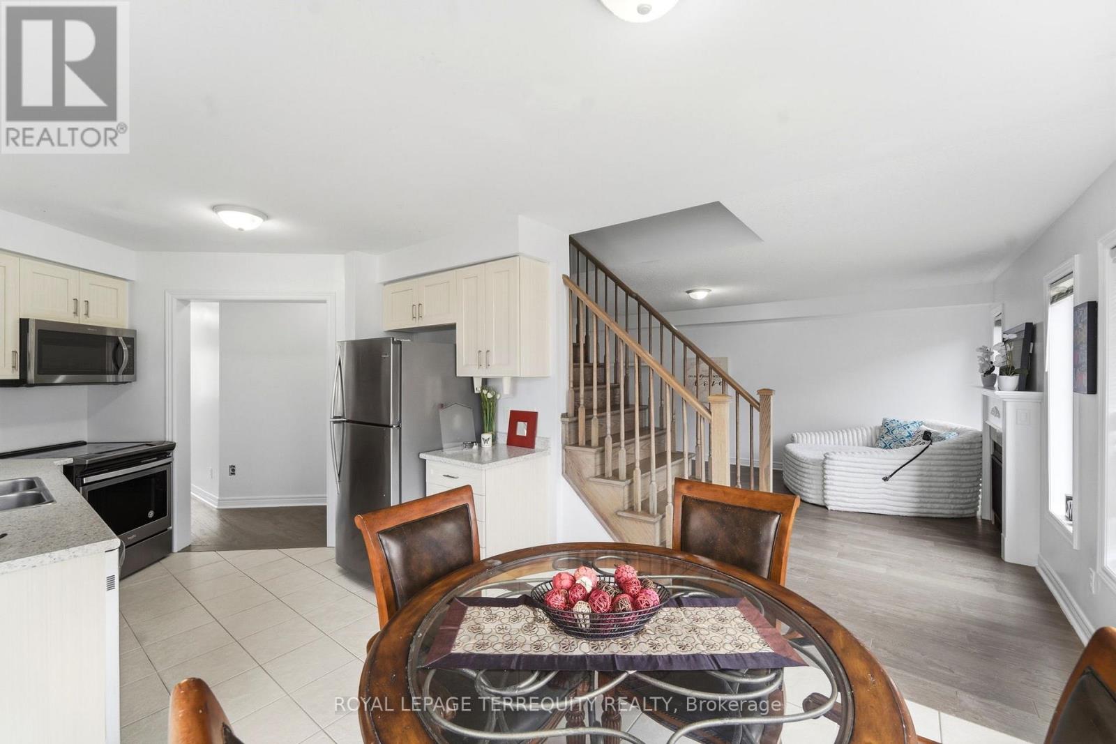 35 Colonel Lyall Street, St. Catharines, Ontario  L2P 0B3 - Photo 14 - X12926802