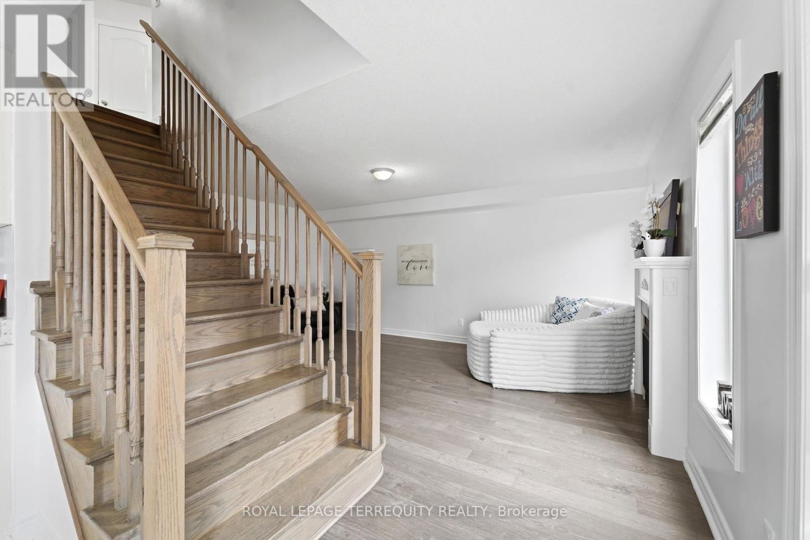 35 Colonel Lyall Street, St. Catharines, Ontario  L2P 0B3 - Photo 16 - X12926802