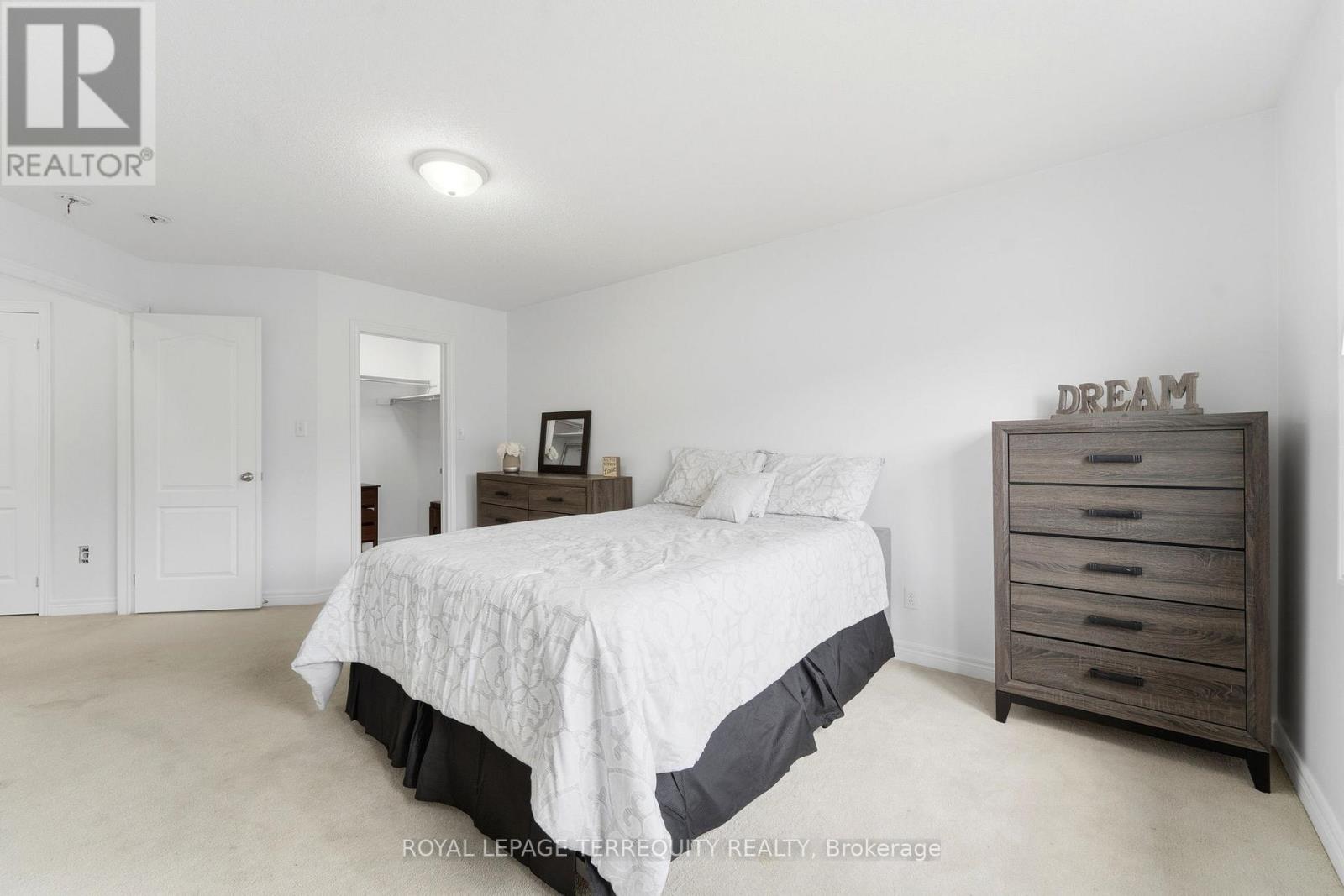 35 Colonel Lyall Street, St. Catharines, Ontario  L2P 0B3 - Photo 22 - X12926802