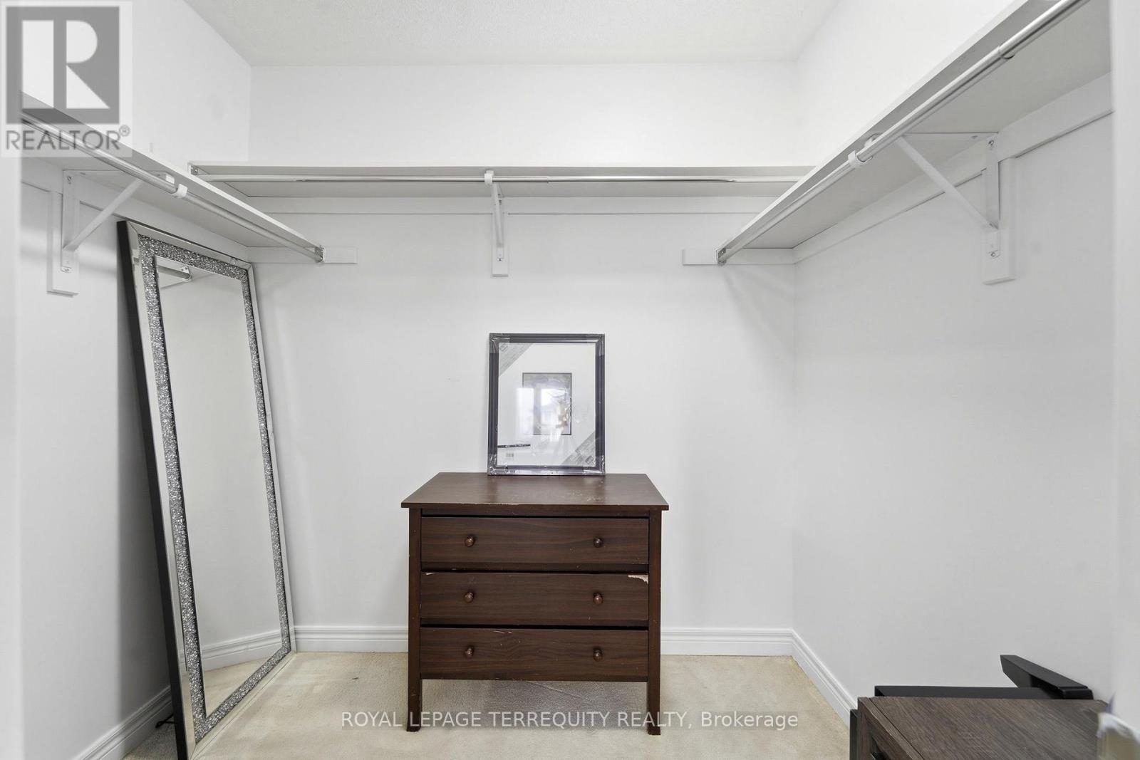 35 Colonel Lyall Street, St. Catharines, Ontario  L2P 0B3 - Photo 31 - X12926802