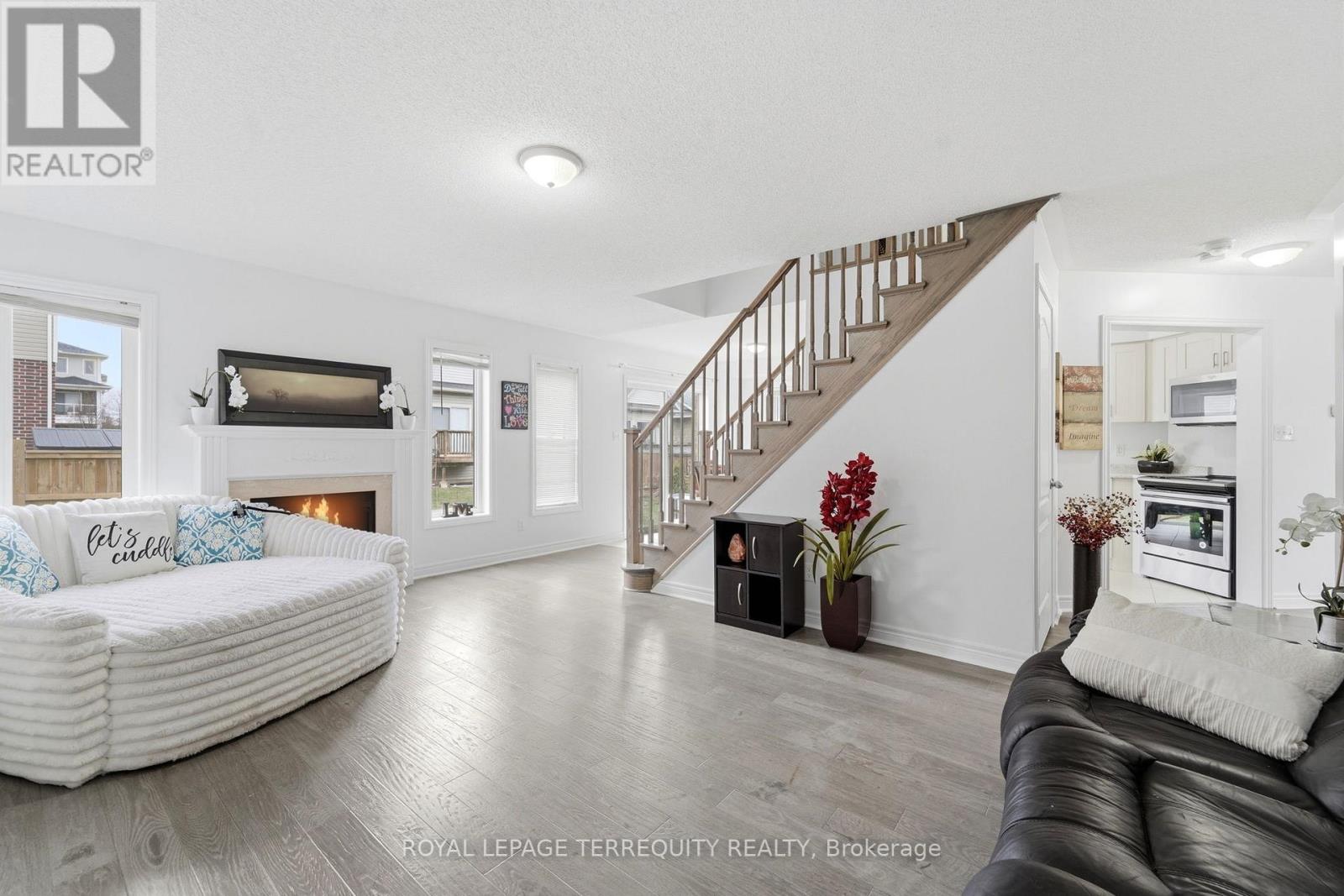 35 Colonel Lyall Street, St. Catharines, Ontario  L2P 0B3 - Photo 8 - X12926802