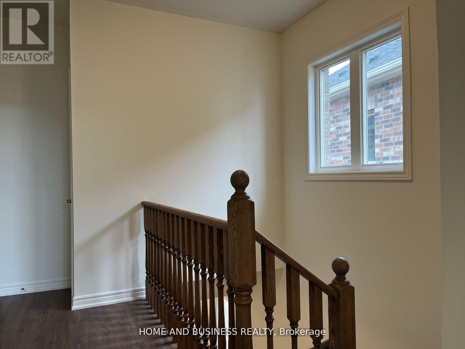 50 Holcomb Terrace, Hamilton, Ontario L8B 1Z8 - Photo 8 - X12926806