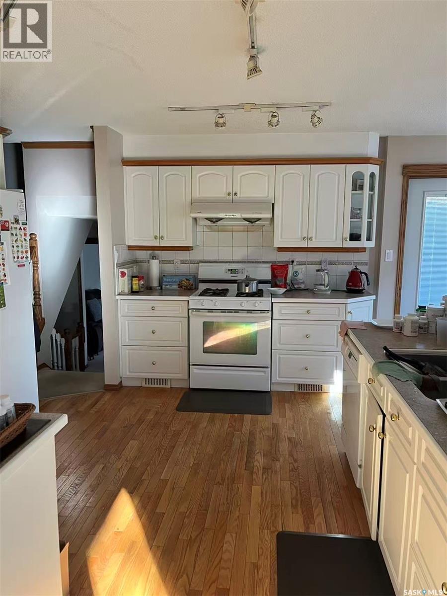 13 Martin Street, Regina, Saskatchewan  S4S 3W2 - Photo 12 - SK031044