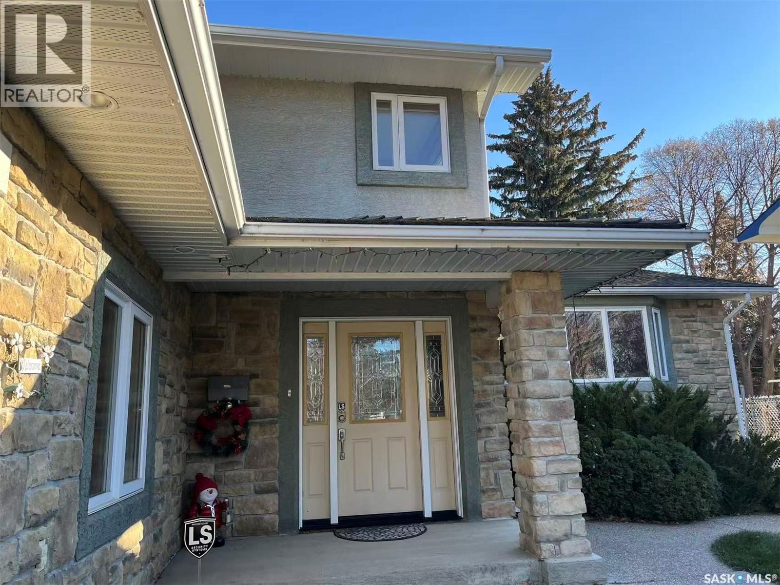 13 Martin Street, Regina, Saskatchewan  S4S 3W2 - Photo 5 - SK031044