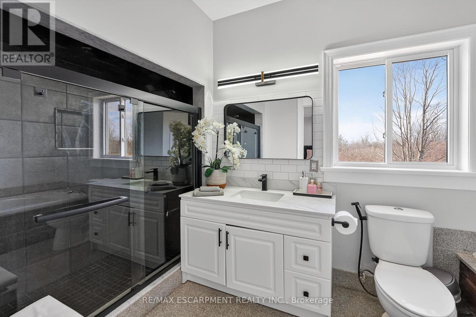 4491 Haldimand 20 Road, Haldimand, Ontario  N1A 2W3 - Photo 17 - X12924236