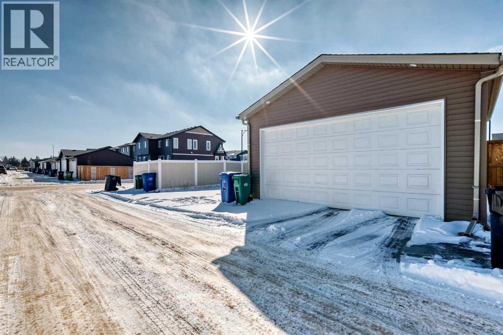 4 Yarrow Street, Okotoks, Alberta  T1S 4E6 - Photo 40 - A2282928