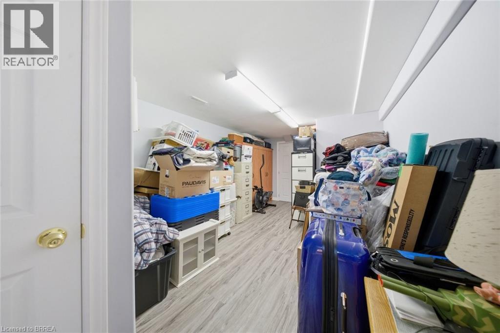 136 Woodlawn Ave Avenue, Brantford, Ontario  N3R 6S2 - Photo 30 - 40812331