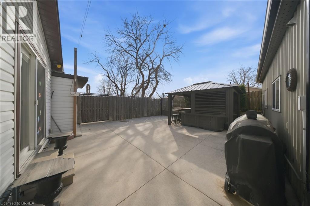 136 Woodlawn Ave Avenue, Brantford, Ontario  N3R 6S2 - Photo 40 - 40812331