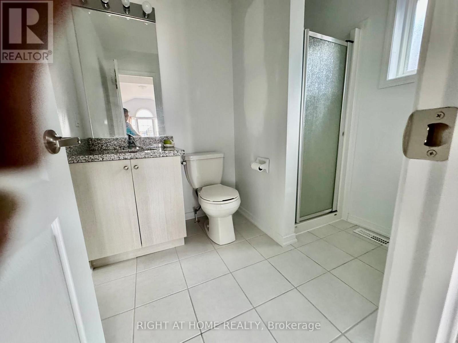 2110 Galloway Street, Innisfil, Ontario  L9S 4B7 - Photo 13 - N12915842