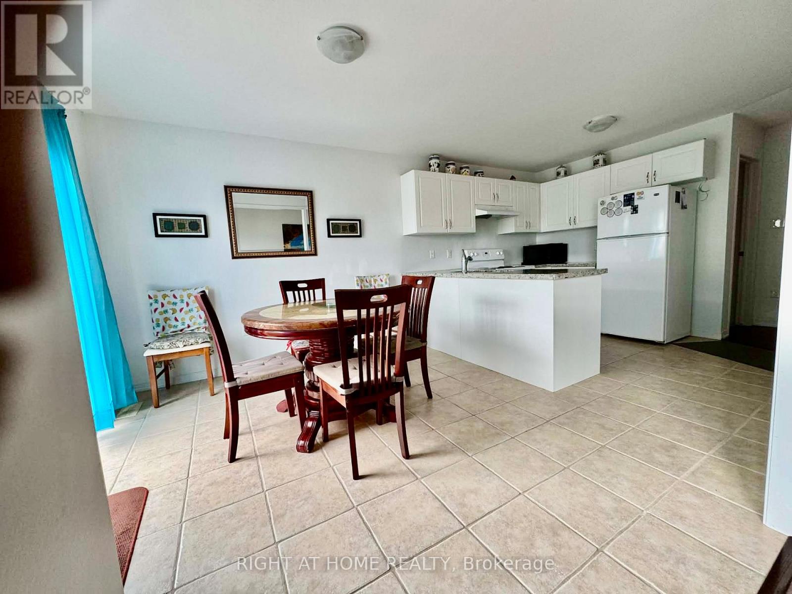 2110 Galloway Street, Innisfil, Ontario  L9S 4B7 - Photo 21 - N12915842