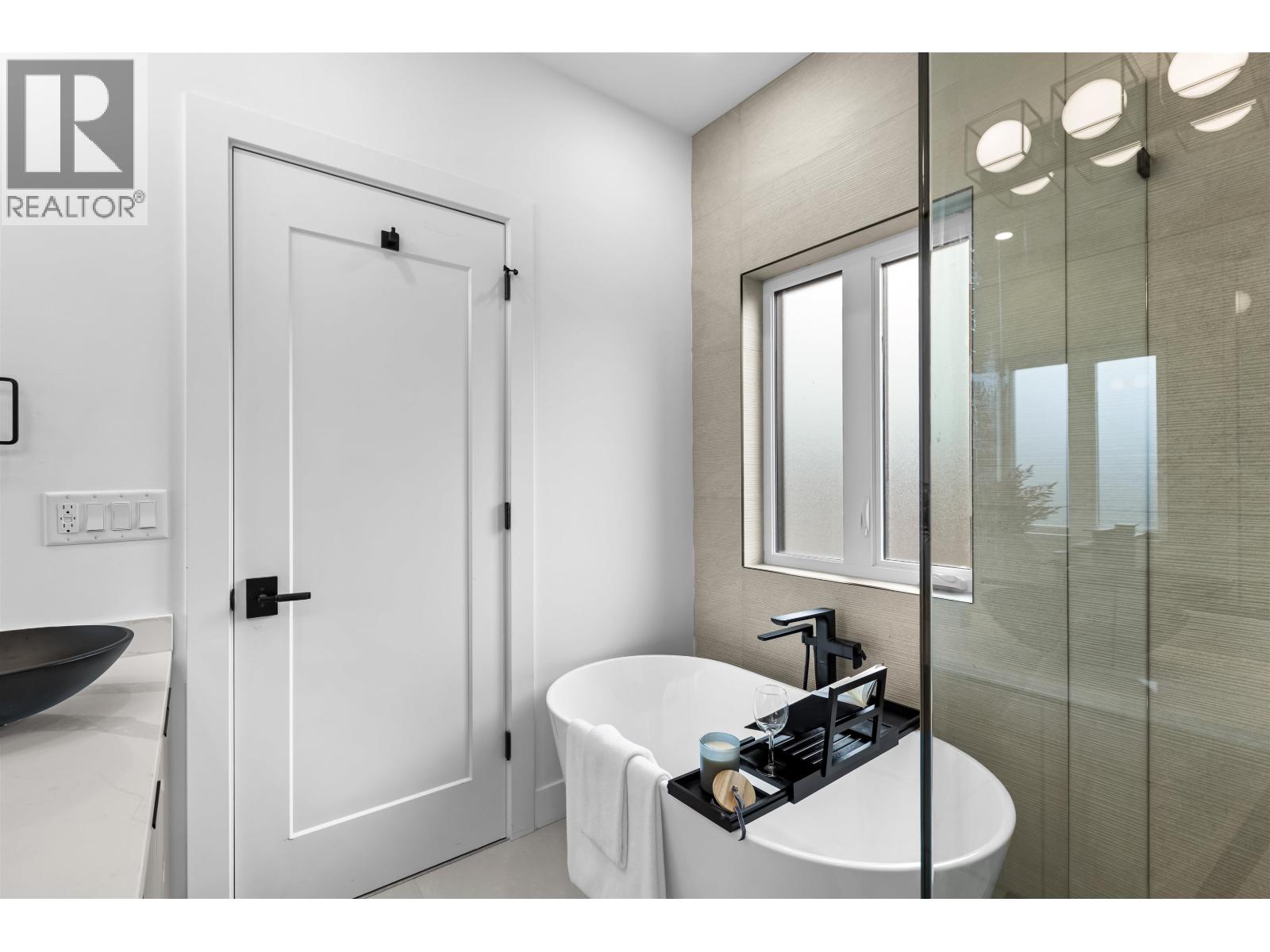 2 7353 12th Avenue, Burnaby, British Columbia  V3N 2J8 - Photo 17 - R3104178