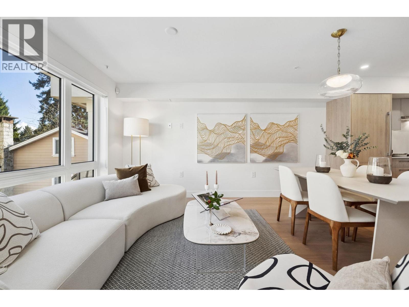 202 578 W 24 AVENUE, Vancouver, British Columbia