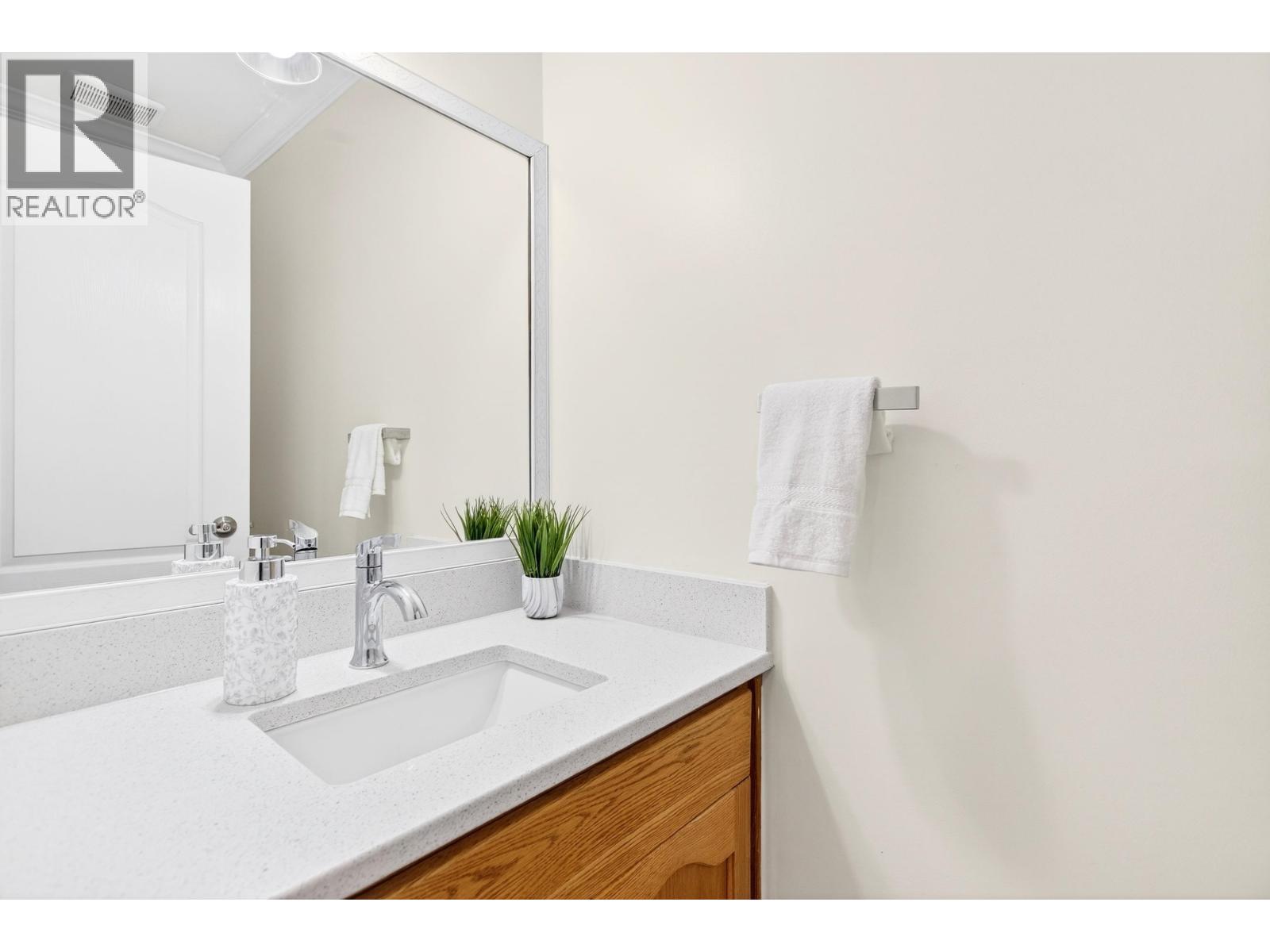 12335 206 Street, Maple Ridge, British Columbia  V2X 0M6 - Photo 20 - R3104186