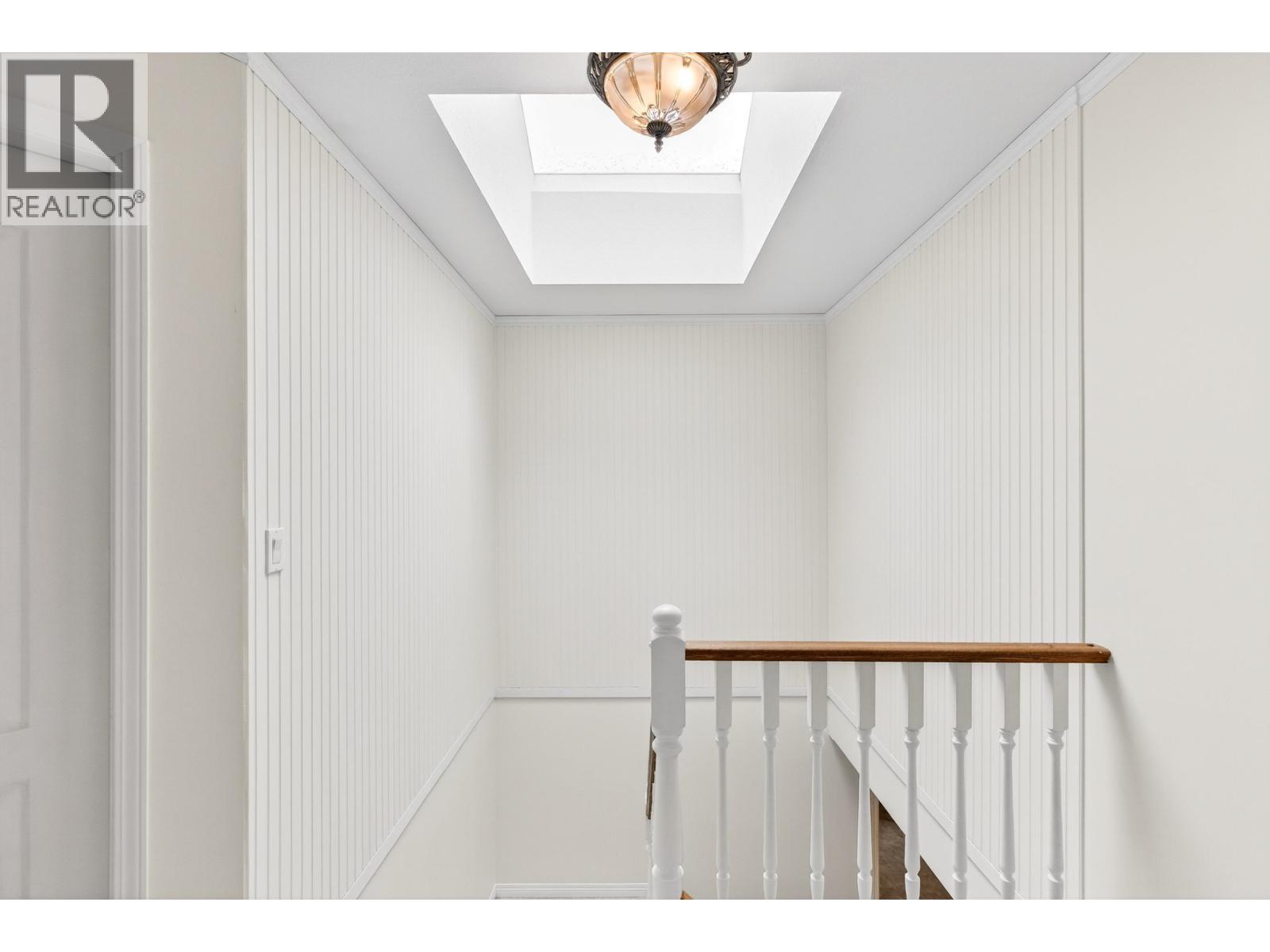 12335 206 Street, Maple Ridge, British Columbia  V2X 0M6 - Photo 28 - R3104186