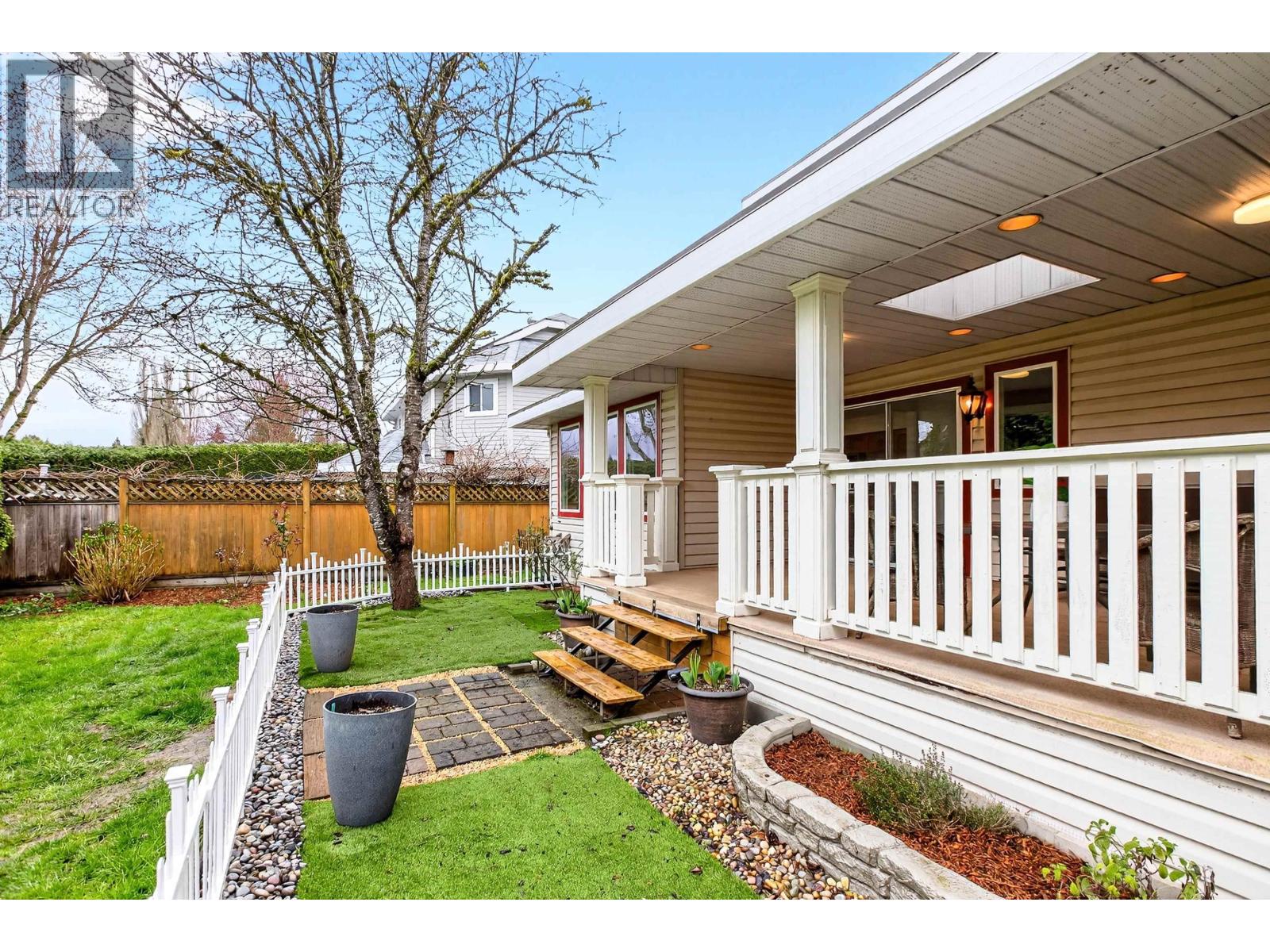 12335 206 Street, Maple Ridge, British Columbia  V2X 0M6 - Photo 31 - R3104186