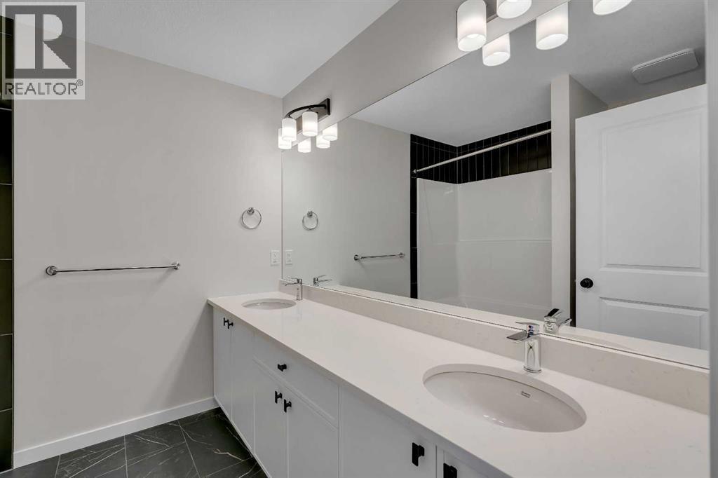 108 Creekview Manor Sw, Calgary, Alberta  T2X 4Y1 - Photo 37 - A2271874