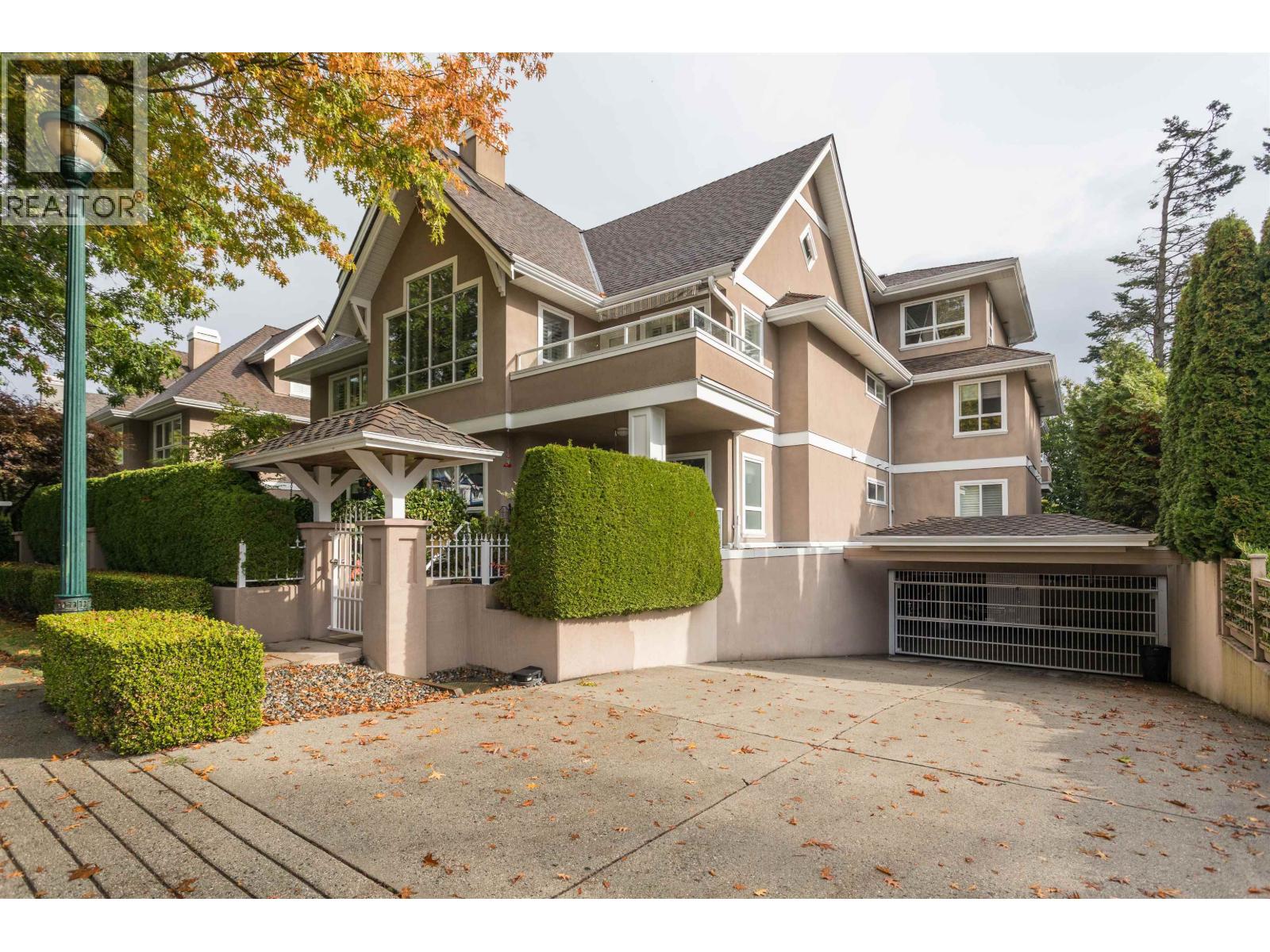 202 1250 55th Street, Tsawwassen, British Columbia  V3M 3K3 - Photo 1 - R3103979