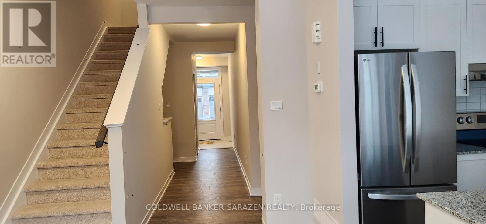 408 Les Emmerson Drive, Ottawa, Ontario  K2J 7L7 - Photo 3 - X12926876