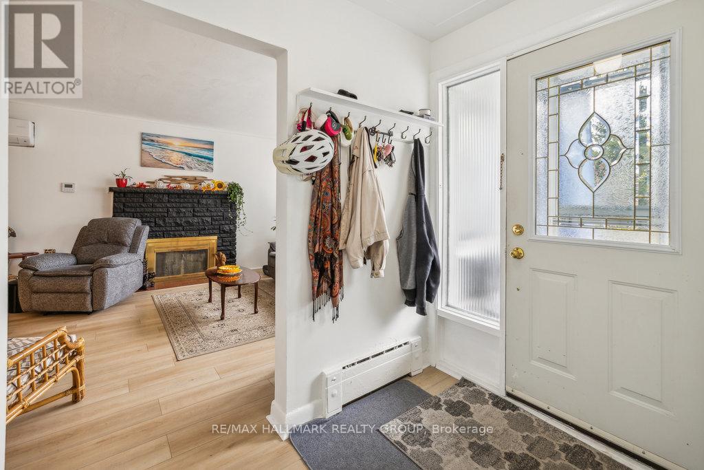 264 Michel Circle, Ottawa, Ontario  K1L 7P9 - Photo 11 - X12926886