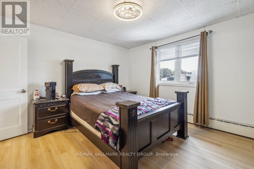 264 Michel Circle, Ottawa, Ontario  K1L 7P9 - Photo 16 - X12926886