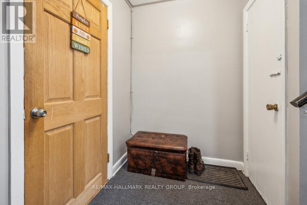 264 Michel Circle, Ottawa, Ontario  K1L 7P9 - Photo 28 - X12926886