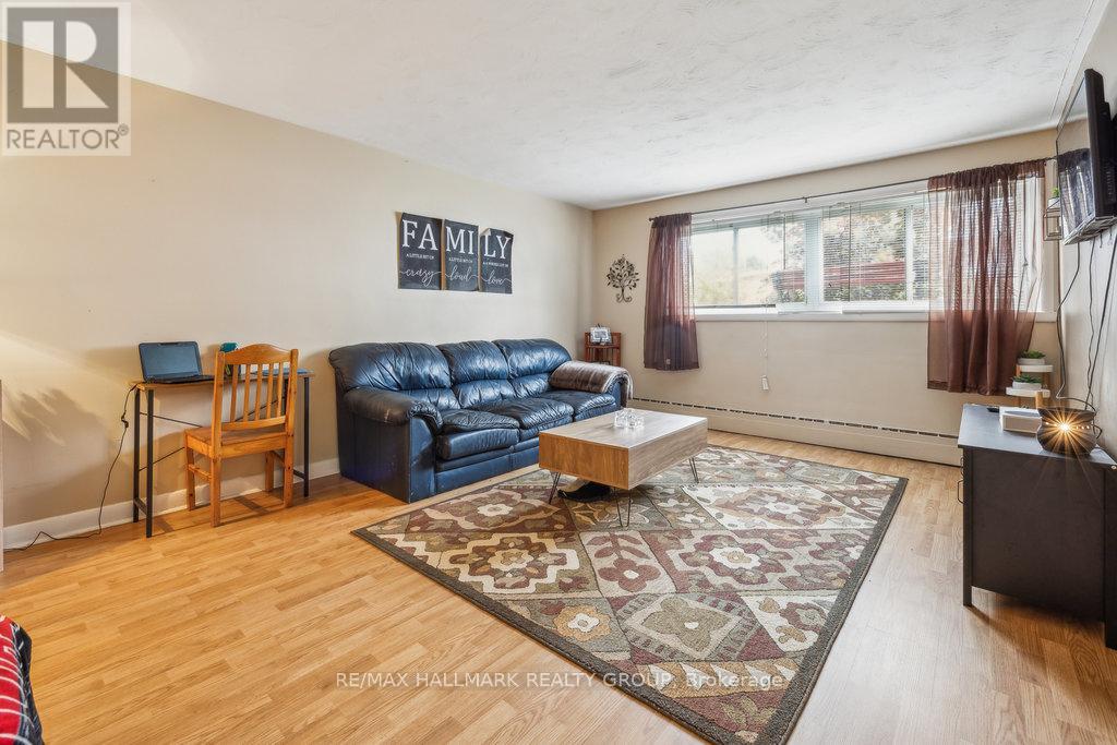 264 Michel Circle, Ottawa, Ontario  K1L 7P9 - Photo 32 - X12926886