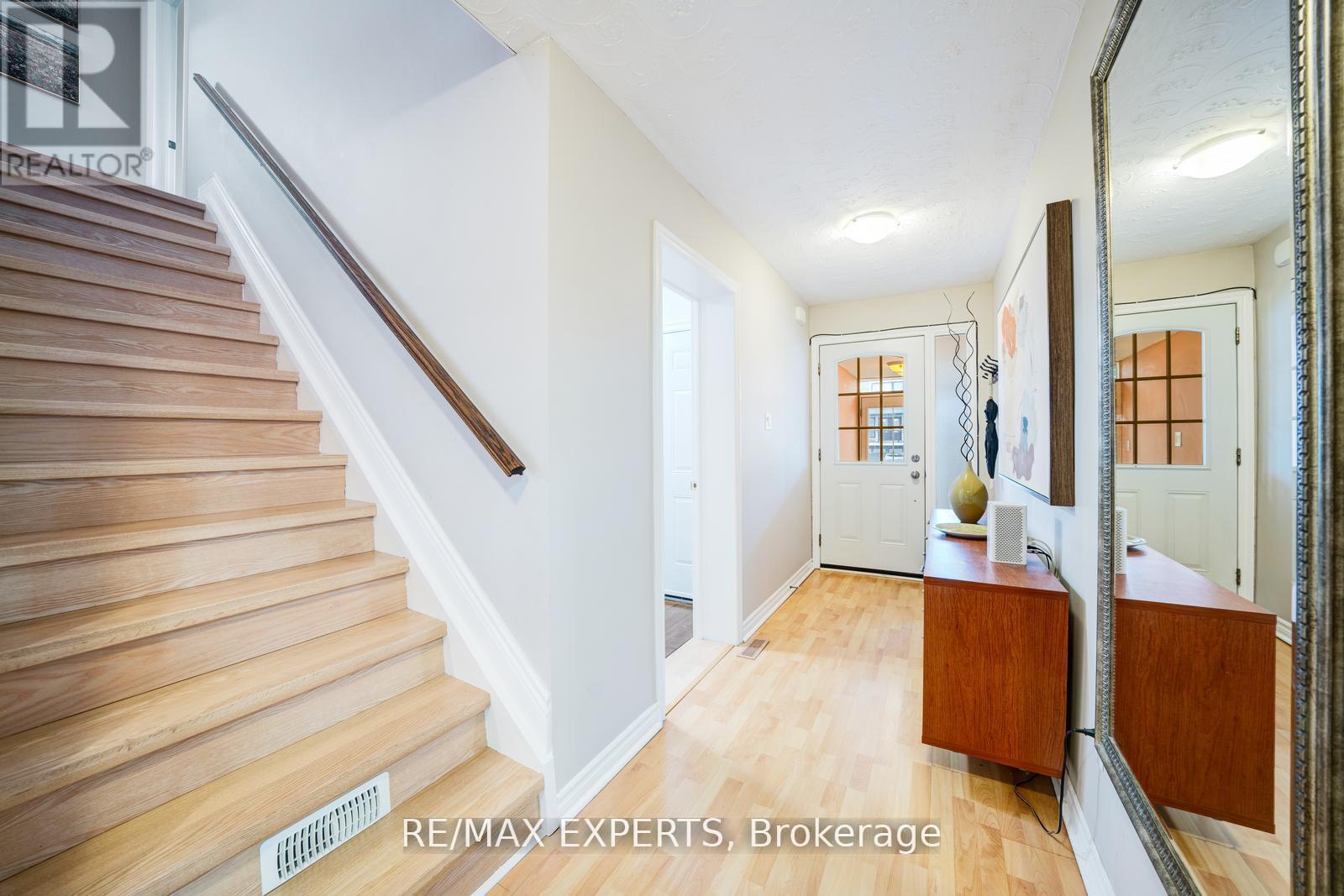 56 Homestead Road, Toronto, Ontario  M1E 3R9 - Photo 8 - E12926888