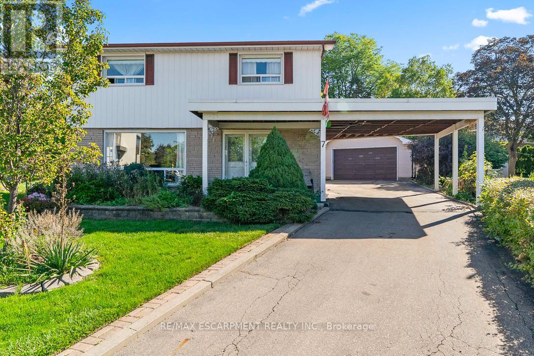 7 Delverton Place, Toronto, Ontario  M2S 1Y5 - Photo 4 - C12877442