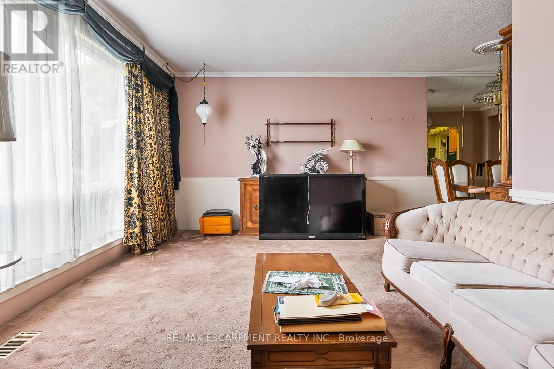 7 Delverton Place, Toronto, Ontario  M2S 1Y5 - Photo 8 - C12877442