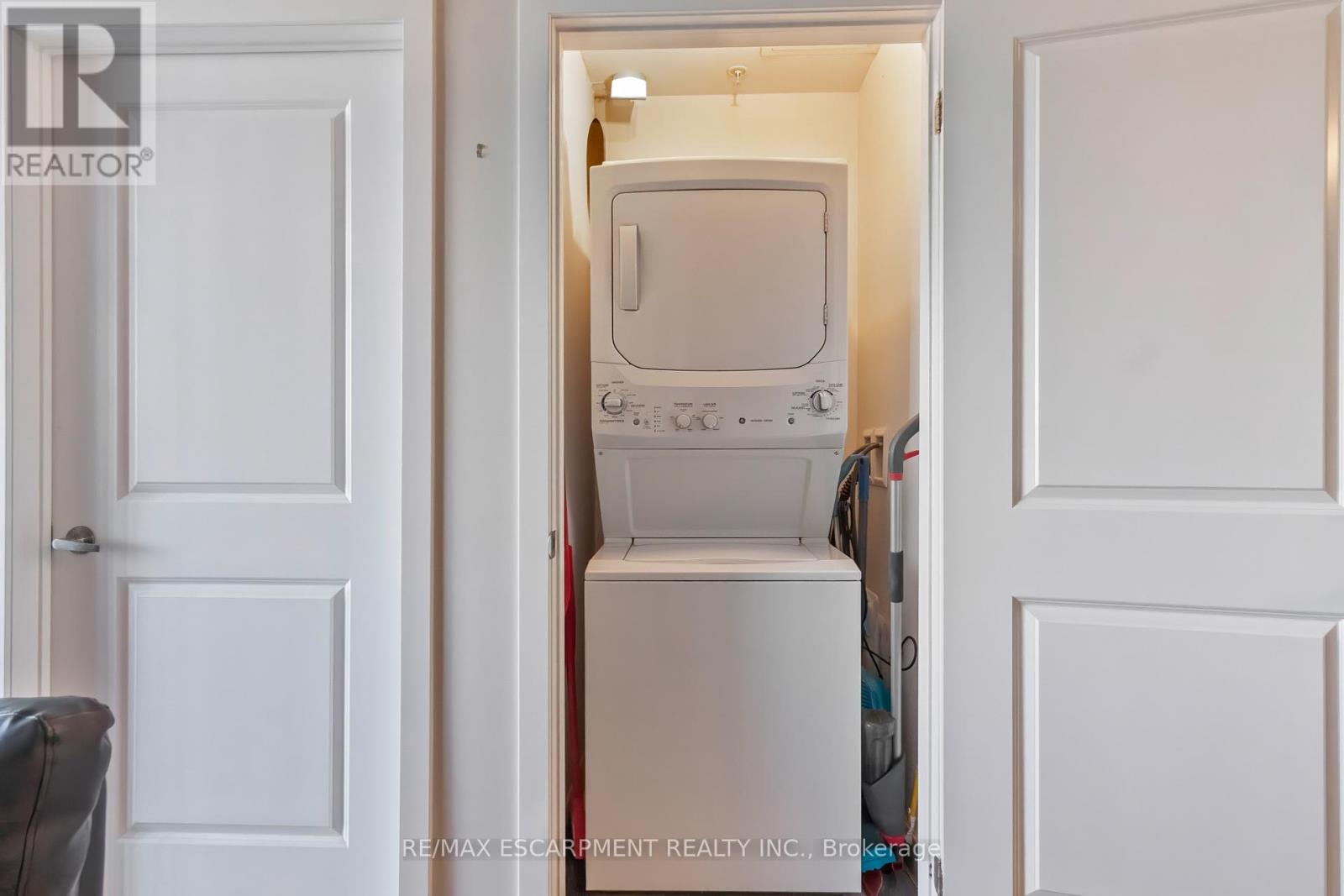 302 - 5020 Corporate Drive, Burlington, Ontario  L7L 0H7 - Photo 25 - W12476650