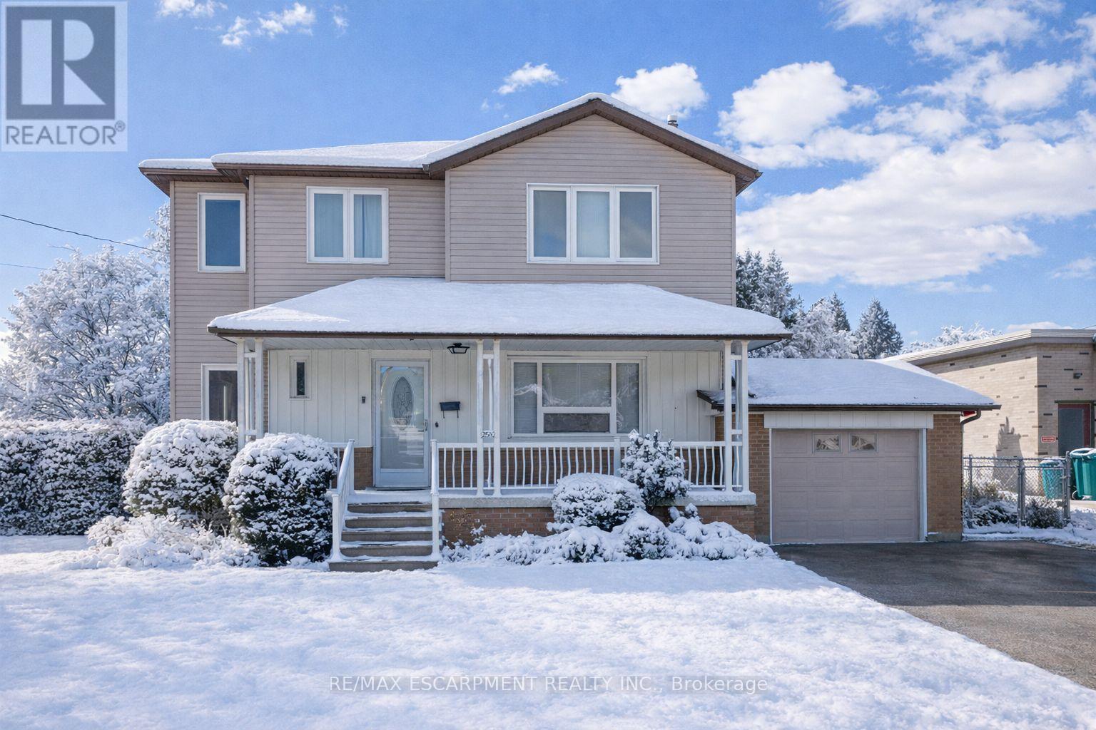 2510 DONNAVALE DRIVE, Mississauga, Ontario