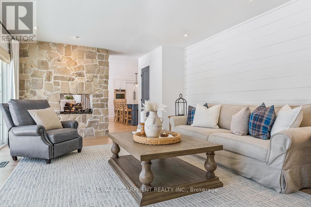 976 Cresthampton Lane, Mississauga, Ontario  L5H 2X1 - Photo 16 - W12819814