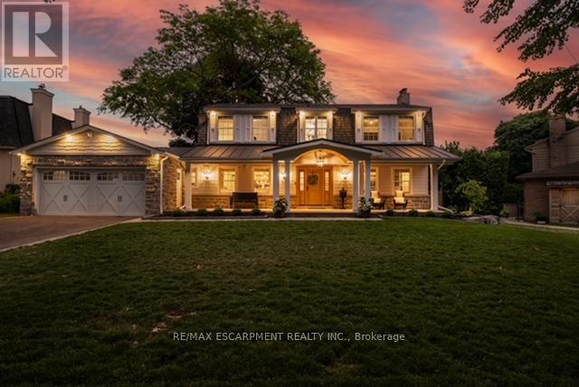 976 Cresthampton Lane, Mississauga, Ontario  L5H 2X1 - Photo 2 - W12819814