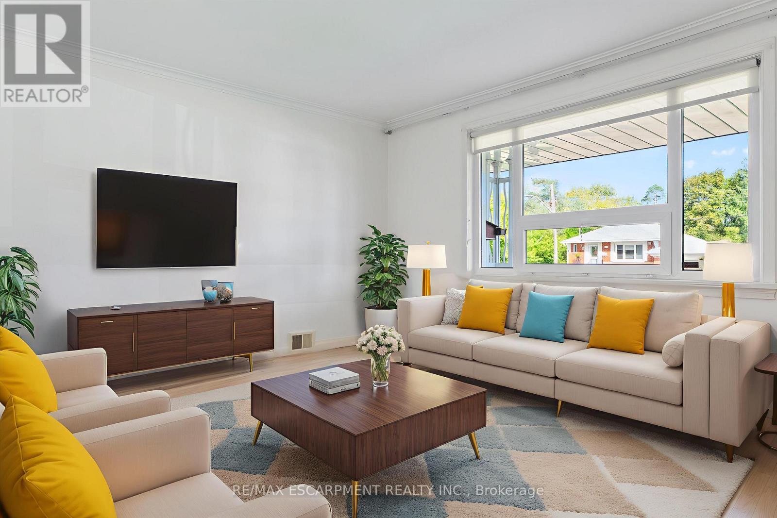 2510 Donnavale Drive, Mississauga, Ontario  L5A 2N1 - Photo 5 - W12740124