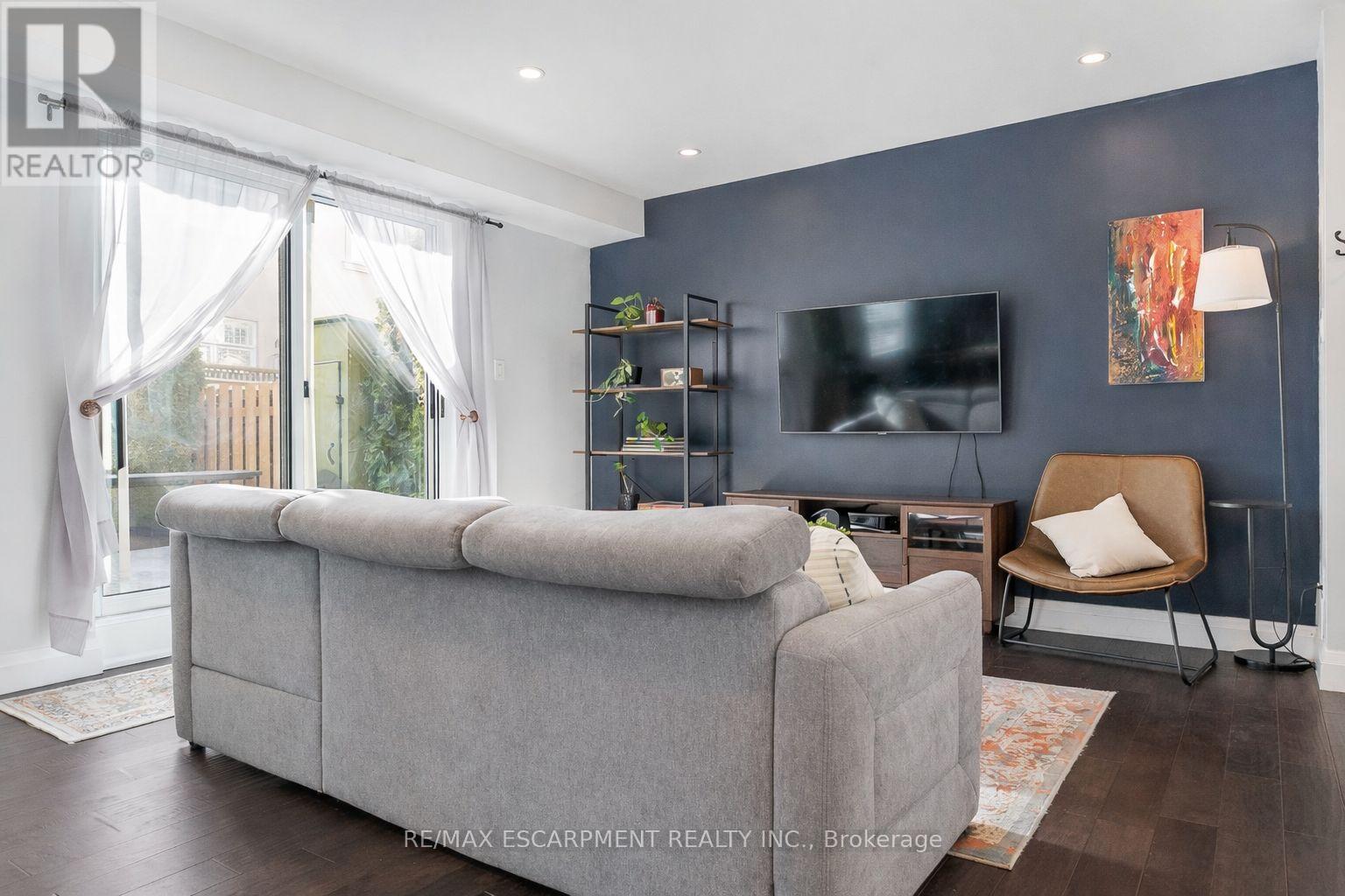 5 - 469 Claridge Road, Burlington, Ontario  L7N 2S1 - Photo 7 - W12836216