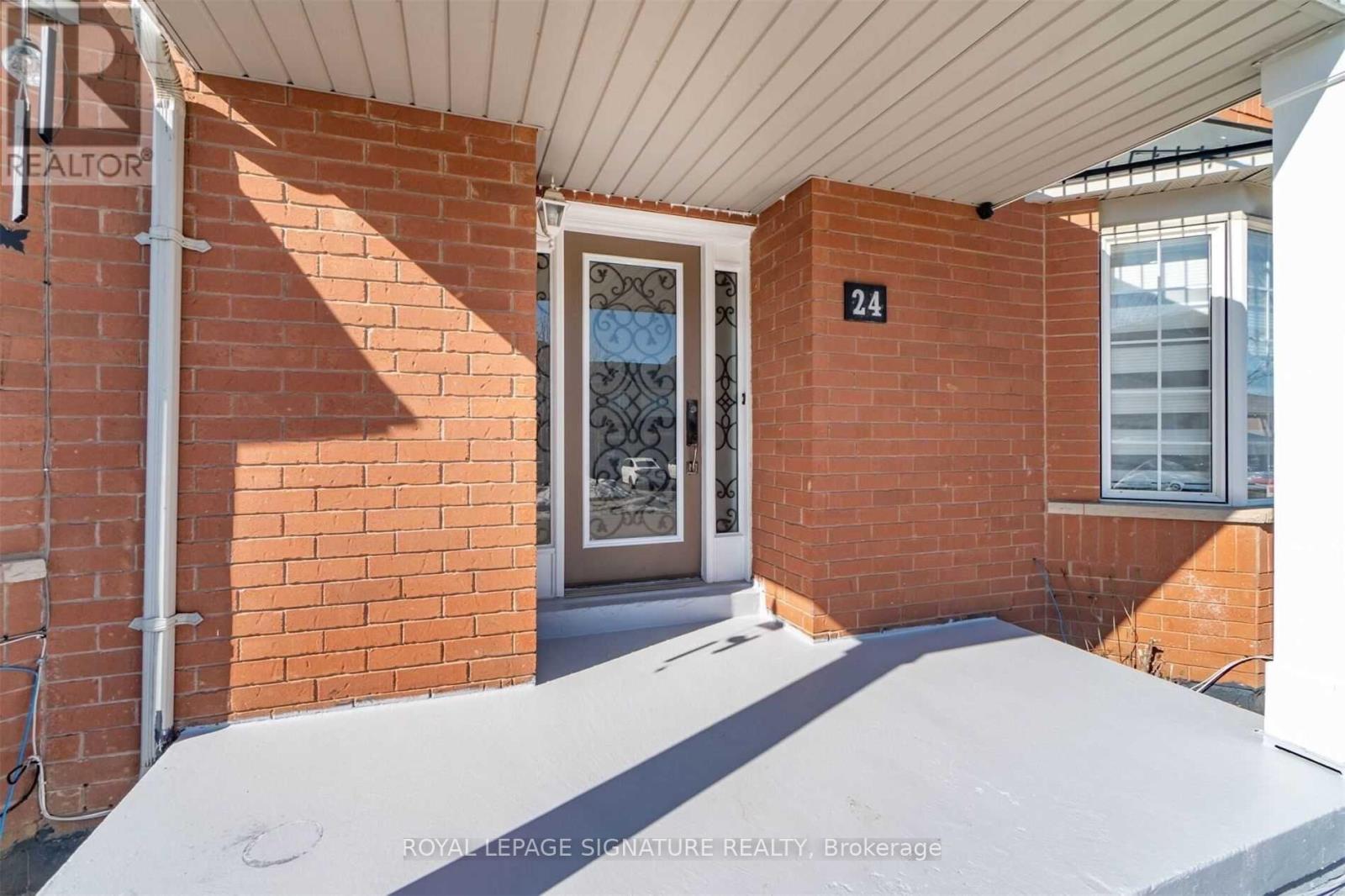 24 Checkerberry Crescent, Brampton, Ontario  L6R 2S8 - Photo 3 - W12926790