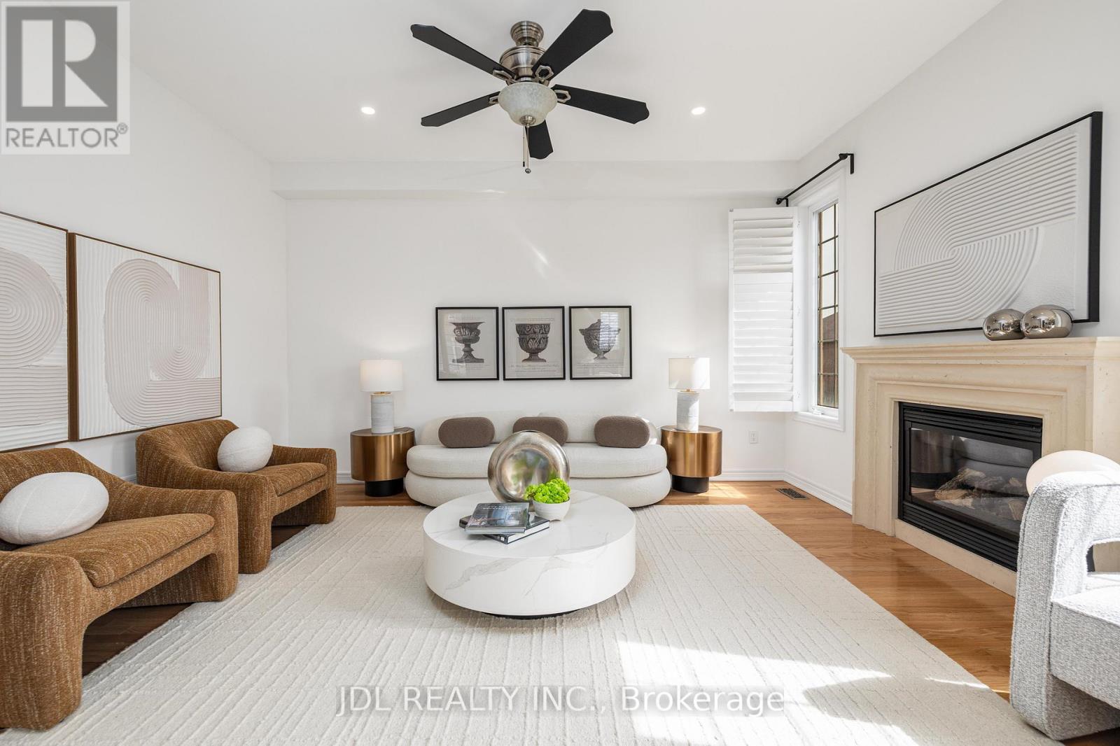 3 Mansard Drive, Richmond Hill, Ontario  L4E 0L8 - Photo 13 - N12926878