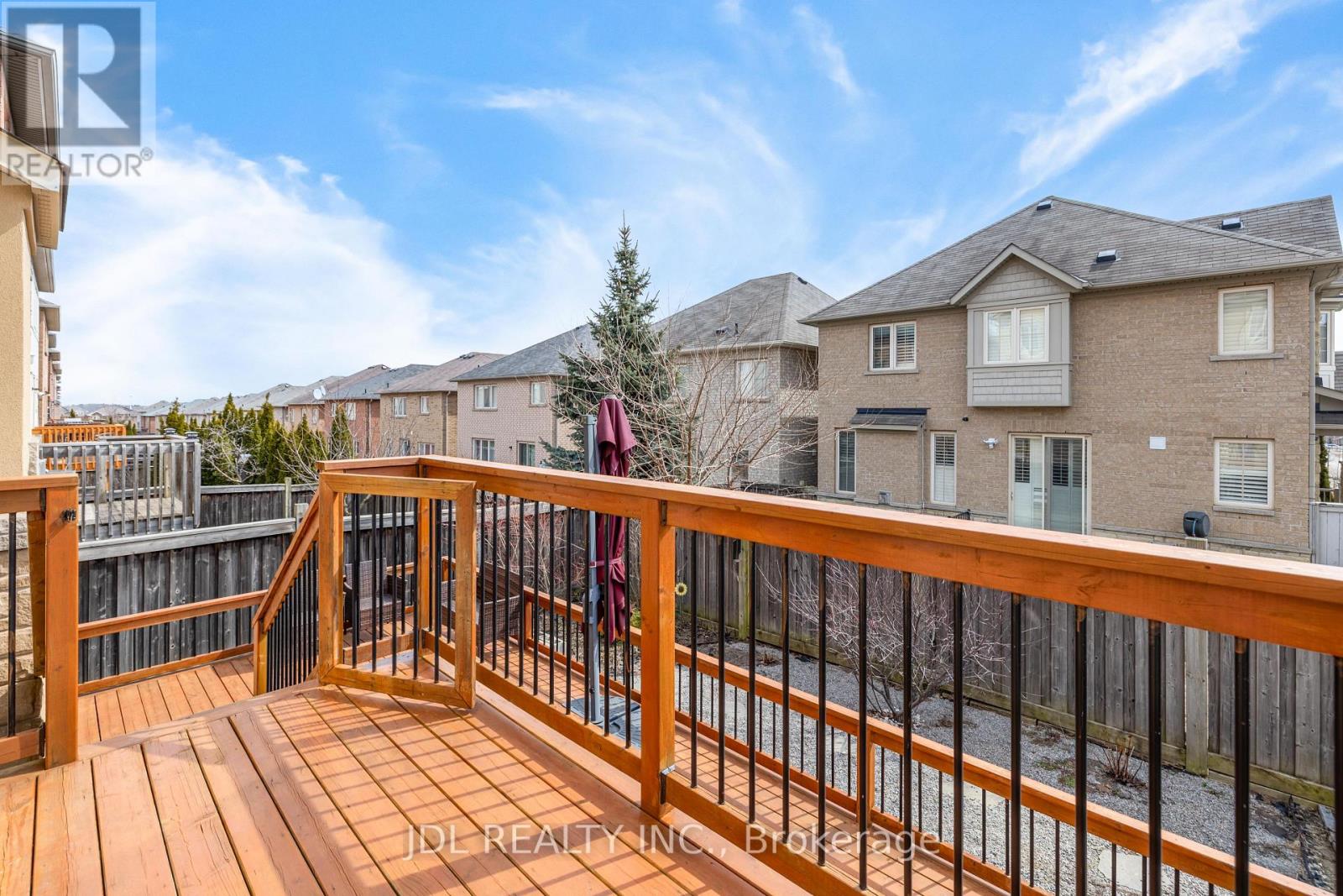 3 Mansard Drive, Richmond Hill, Ontario  L4E 0L8 - Photo 45 - N12926878