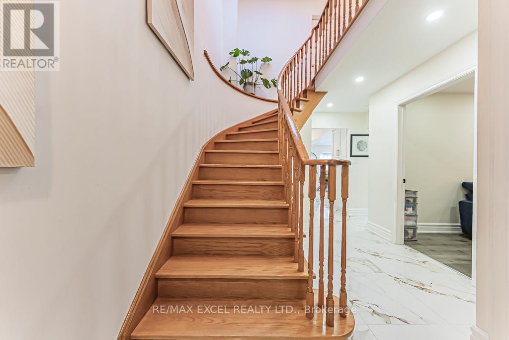 311 Conley Street, Vaughan, Ontario  L4J 2Z3 - Photo 10 - N12926882