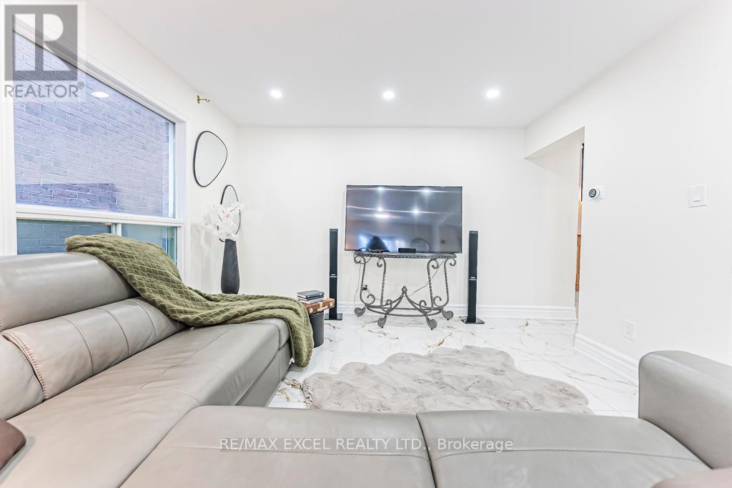 311 Conley Street, Vaughan, Ontario  L4J 2Z3 - Photo 9 - N12926882