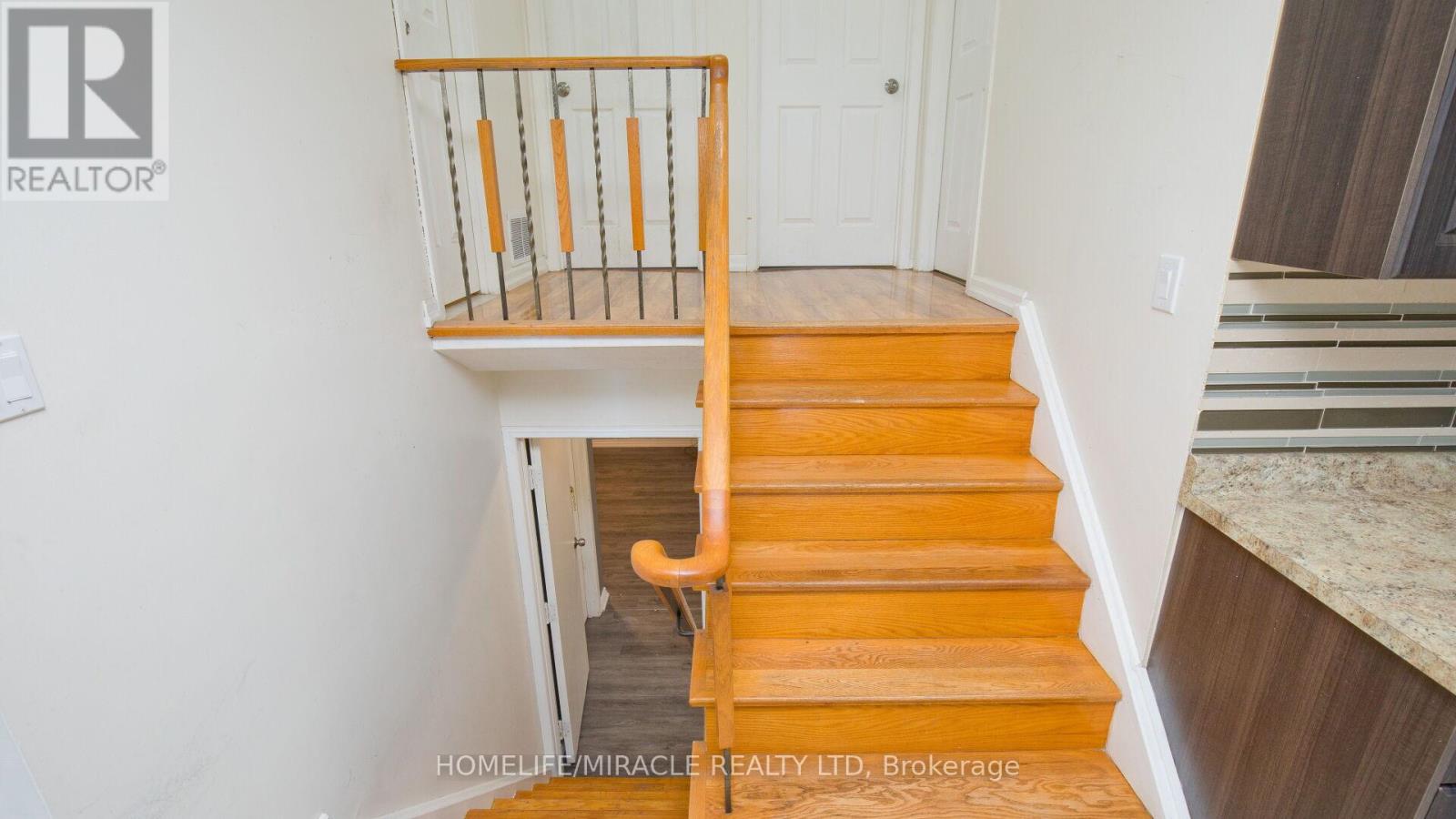 38 Medici Place, Brampton, Ontario  L6S 3C6 - Photo 16 - W12926870