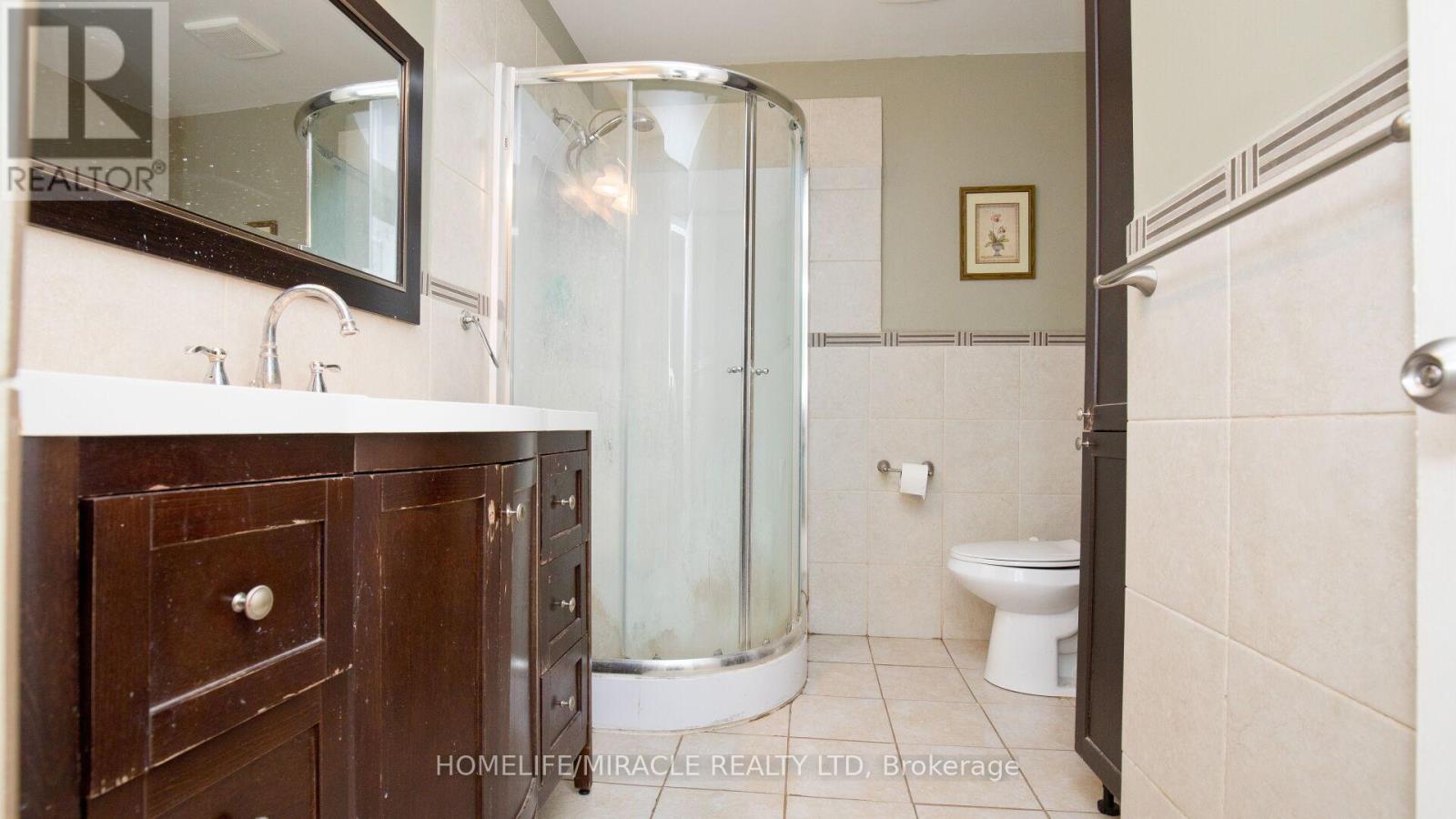 38 Medici Place, Brampton, Ontario  L6S 3C6 - Photo 22 - W12926870