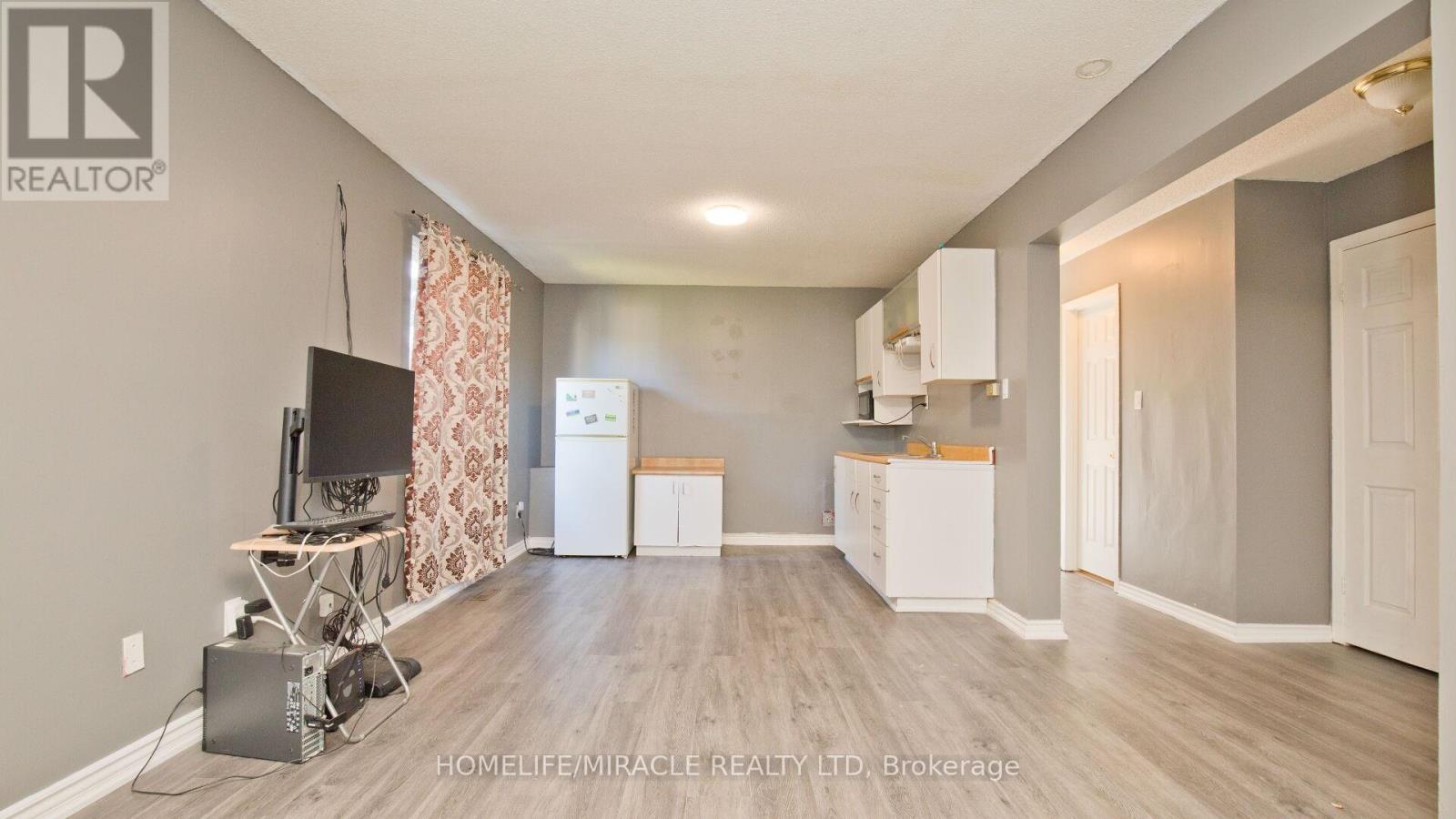 38 Medici Place, Brampton, Ontario  L6S 3C6 - Photo 26 - W12926870