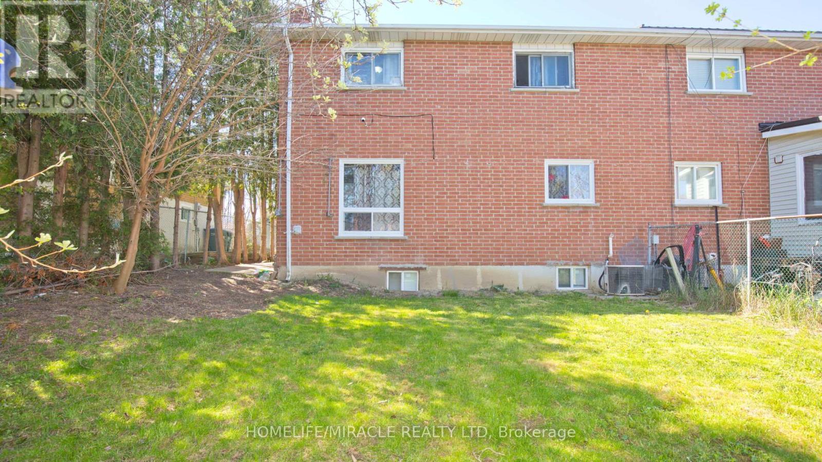38 Medici Place, Brampton, Ontario  L6S 3C6 - Photo 49 - W12926870