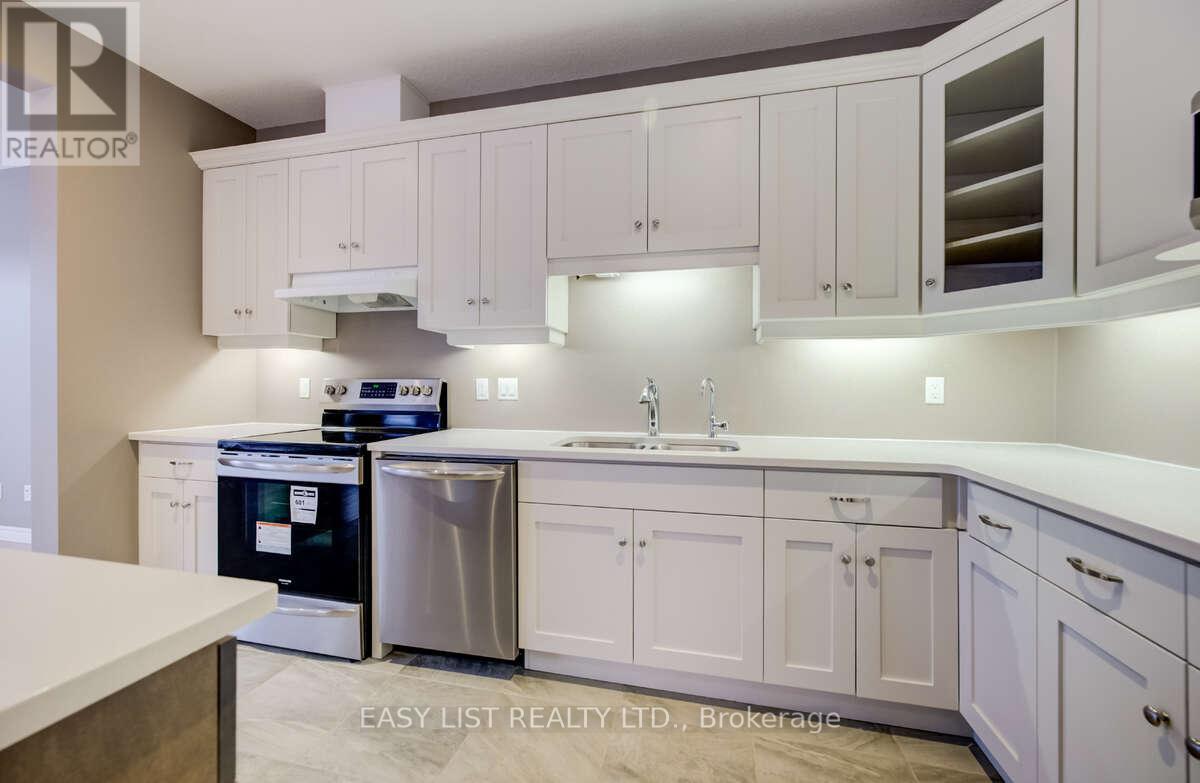 36 Dallan Drive, Guelph, Ontario  N1L 0N1 - Photo 9 - X12926872