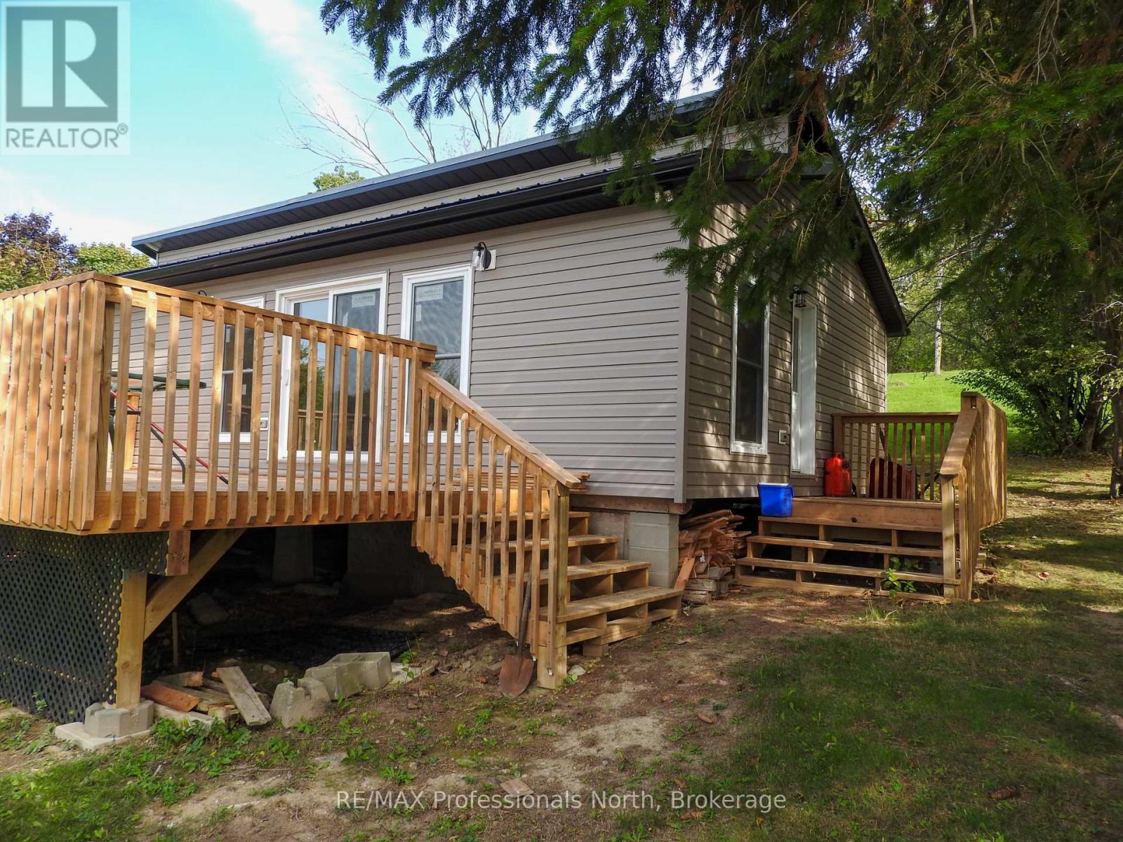 53 Long Island, Otonabee-South Monaghan, Ontario  K0L 1B0 - Photo 13 - X12440815