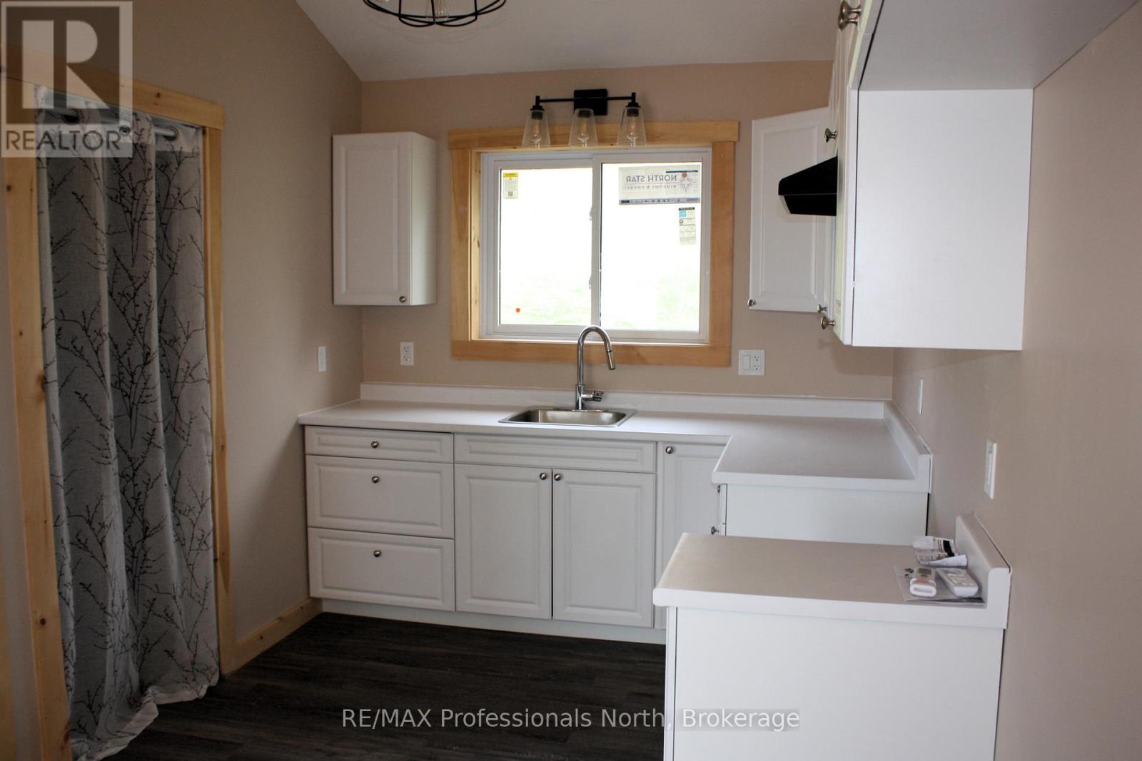 53 Long Island, Otonabee-South Monaghan, Ontario  K0L 1B0 - Photo 26 - X12440815