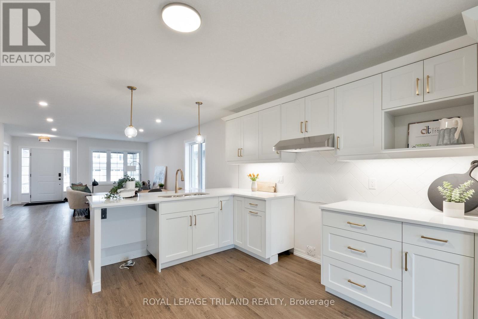 14 Harrow Lane, St. Thomas, Ontario  N5R 0P3 - Photo 16 - X12428508