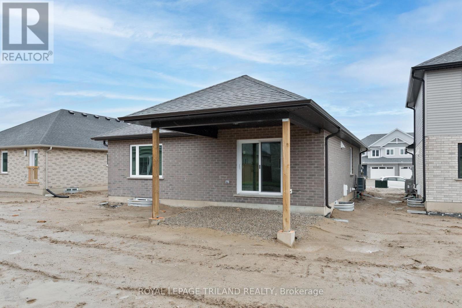 14 Harrow Lane, St. Thomas, Ontario  N5R 0P3 - Photo 27 - X12428508