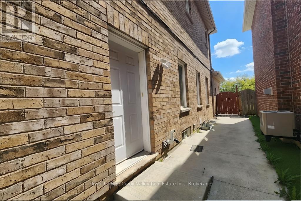 Bsmt - 308 Brisdale Drive, Brampton, Ontario  L7A 3A1 - Photo 11 - W12926962